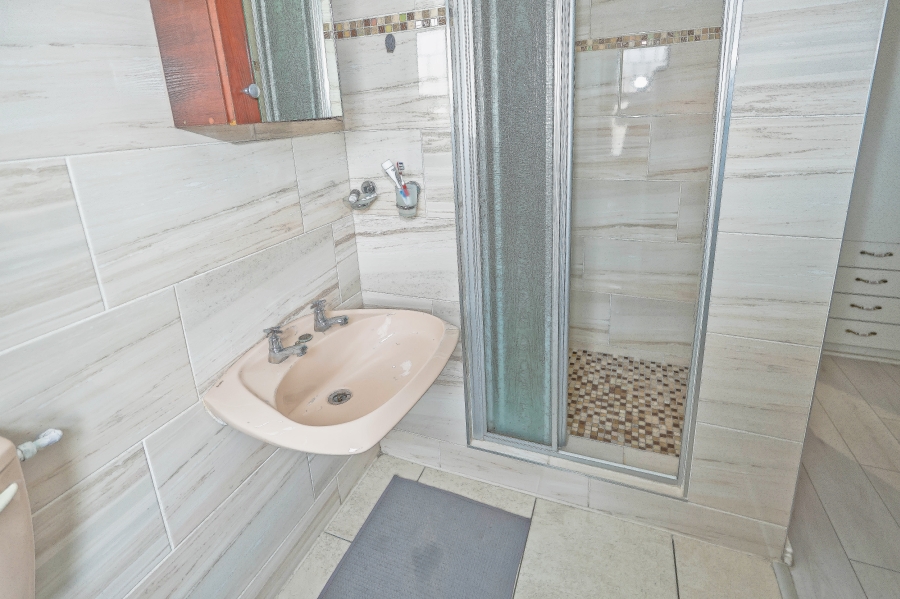 3 Bedroom Property for Sale in Highbury Western Cape